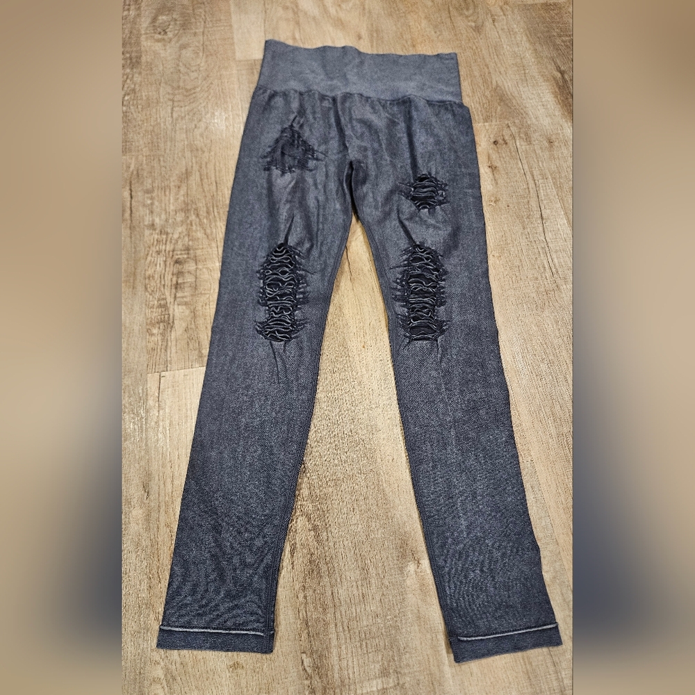 Mono‎ B leggings distressed nwt size m